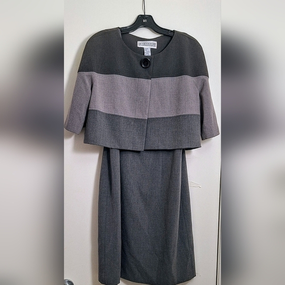 Jessica Howard Dresses & Skirts - Jessica Howard's Vintage Classic Colorblock Jacket and Sheath Dress